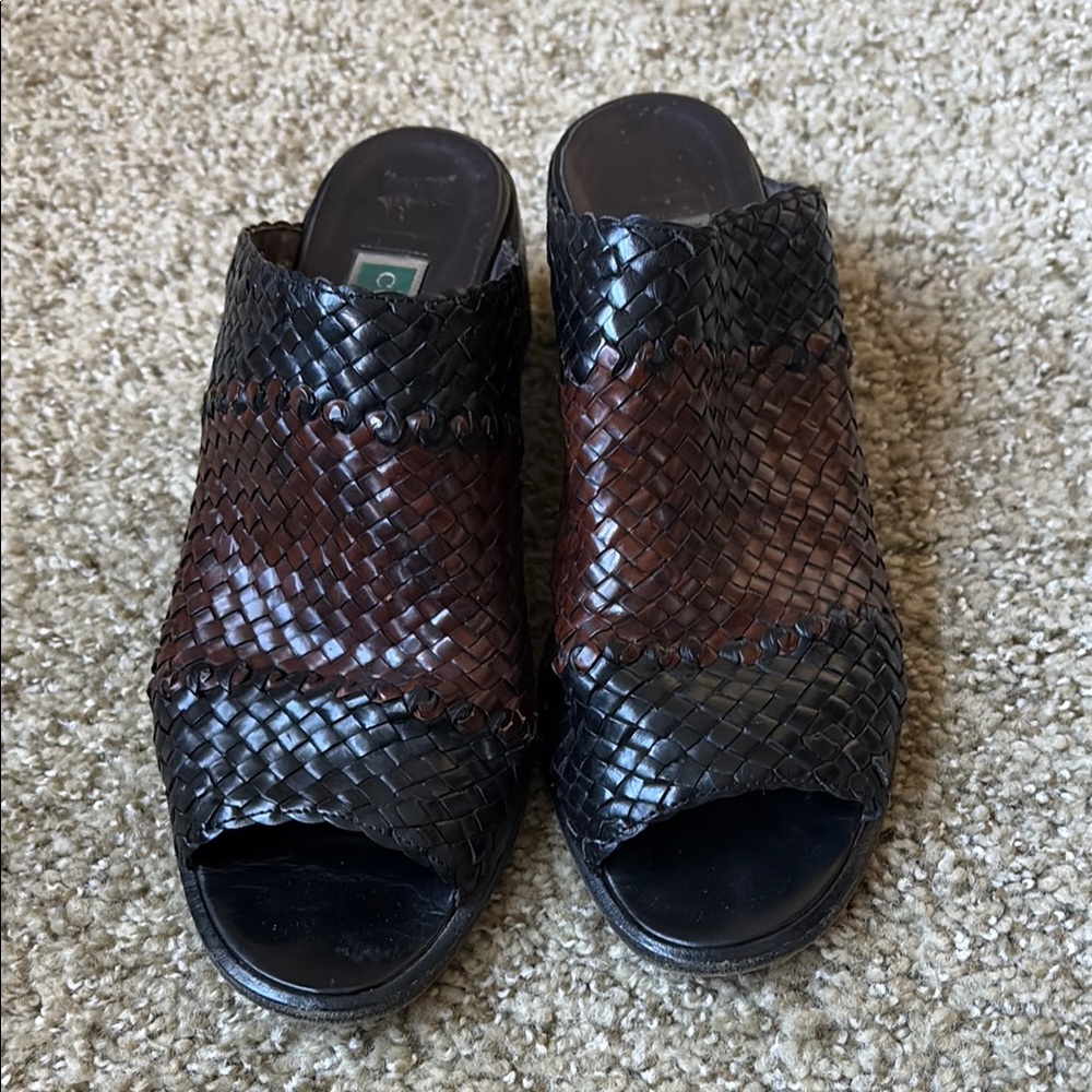 Chic Black and Brown Women's Mules - Picture 4 of 6